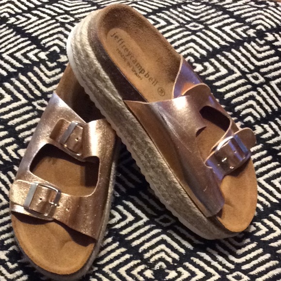 Buckle Slides - Picture 2 of 5